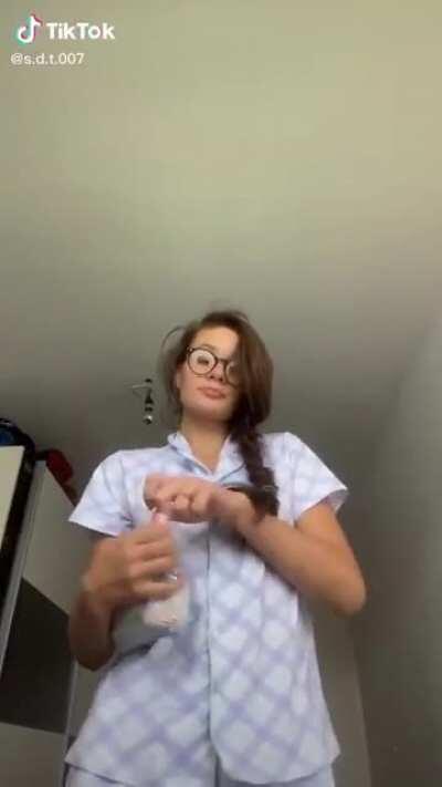 Unexpected transition 🔥 repost ( r/HotTiktokBabes )