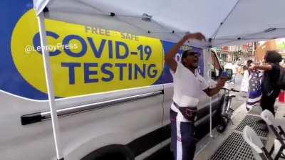 Anti-Vaxxers shut down a Covid testing Site in New York City