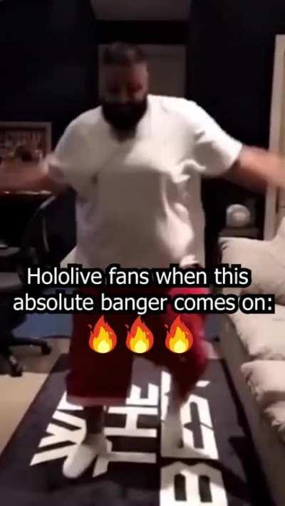 Hololive fans when this ABSOLUTE banger comes on 🔥🔥🔥 (I am so sorry, link to video in description)