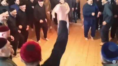 me and the boys when a new episode of higurashi gou goes live