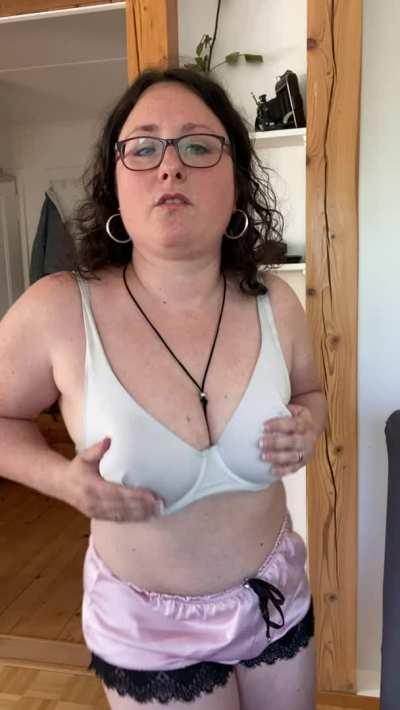 If I let you fuck me will you promise to cum inside?