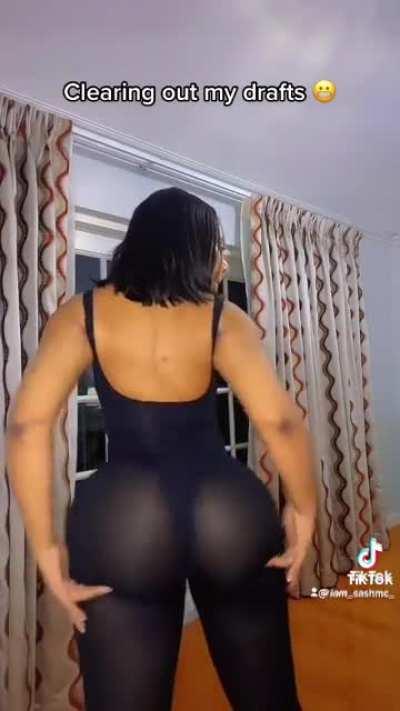 Sashmc tiktok (iam_sashmc)