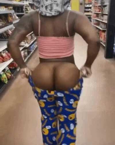 Ass looks better then all those snacks