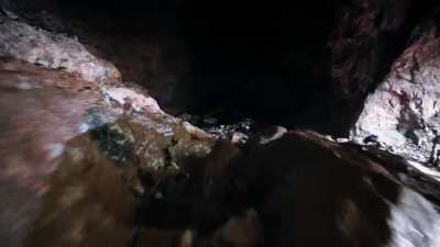 This robot looks awesome — I’m super impressed by that “Butterfly Slope Assault”! Anyone know more about the team?