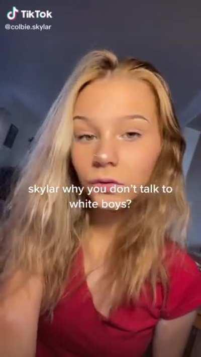 Cutie Blonde👸🏼ONLY Loves 🍫