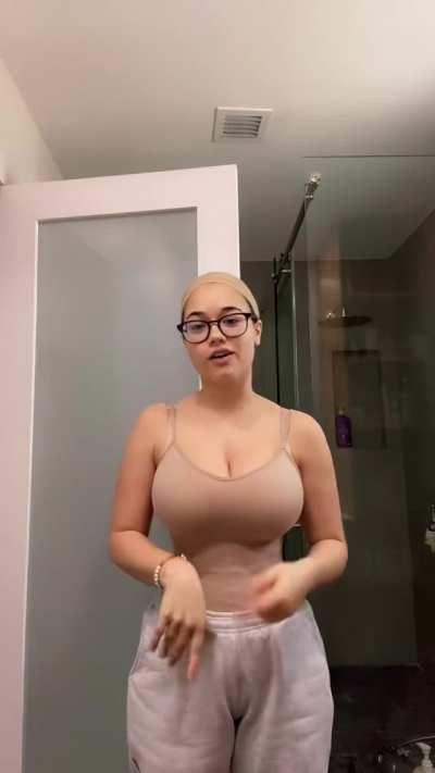 God, she's so huge....