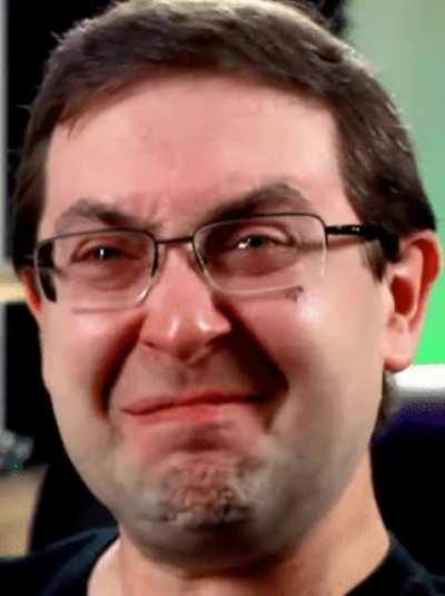 Me staring at a wall peaking on 3.5 grams of shrooms