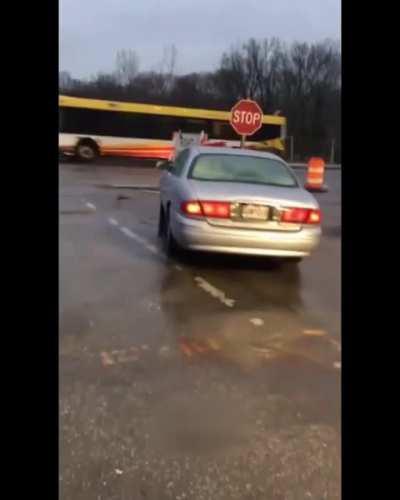 Rise n' shine, crackhead~ 🤦‍♂️