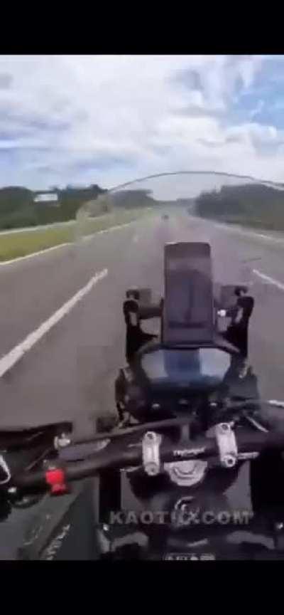 Motorcycle speed wobbles
