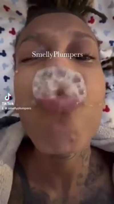 who has this vid or any of her vids??