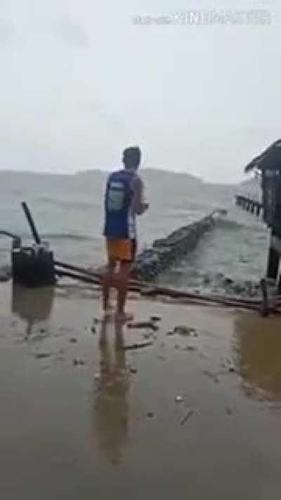 Water bender Ng pinas