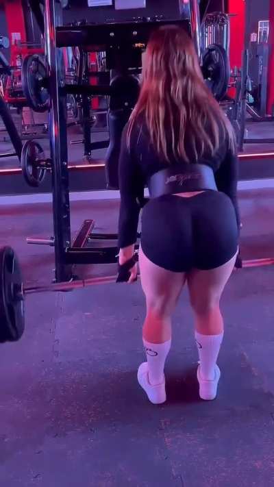 Que rico se empina la putita