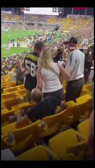 Keep your mf hands to yourself people 