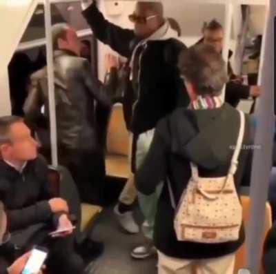 Idk why but I died laughing at this