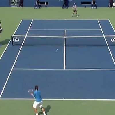 To see Fed struggling on hitting his routine shots these days makes us forget what a beast this guy used to be