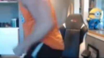 Pov: you just spent 90k cc to get no mz or ssj4 gogeta (at least you get this music)