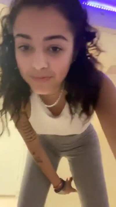Malu__Trevejo 0