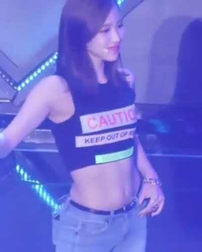Throwback to Mina abs