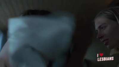 Julie Grundtvig Wester & Sus Wilkins (Perfekte Steder - s03e02)