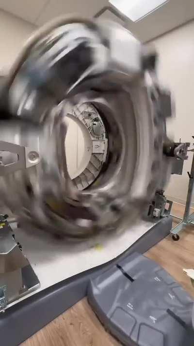 CT scanner 