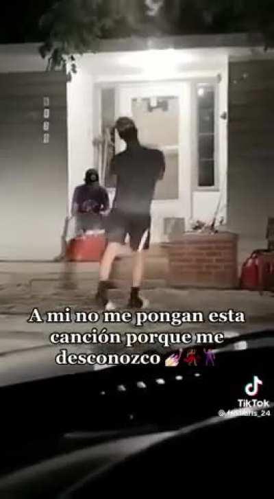 Yo despues de dos Cawamas de Tecate Light...🤣🤣