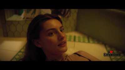 Kaitlyn Dever & Diana Silvers (Booksmart - Scene #2)