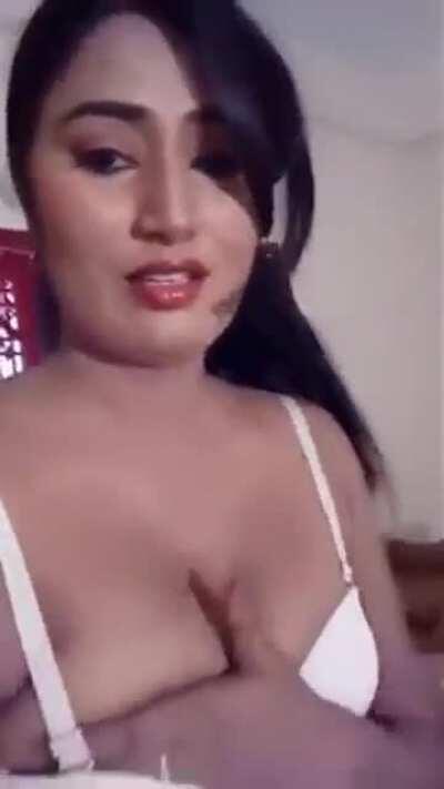 swathi naidu latest selfie stripping video