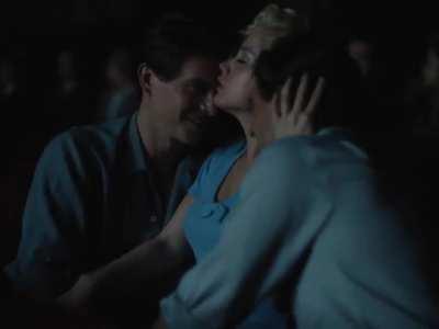 Ana de armas getting fingered in a threesome 💦