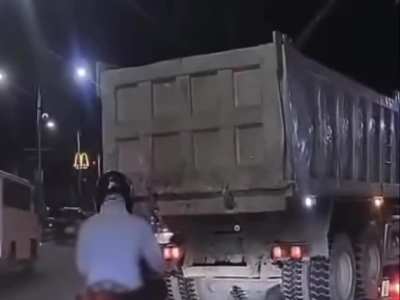 WCGW Driving within the truck's blind spots