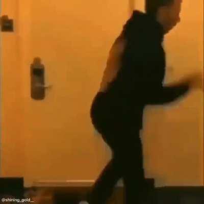 SquarePosting - Video #5530