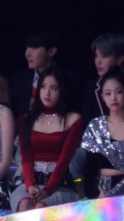 Jisoo orgasming in public??