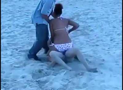 beach fight and boobs
