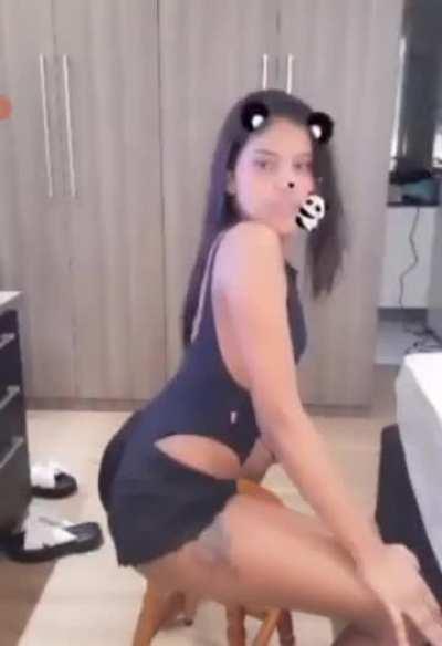 Joaninha Bigo // Joanacorrea_ // @joanaexperidiao