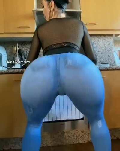 Those pants have to be painted on...