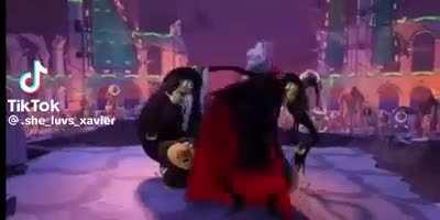 Friendly servers be like