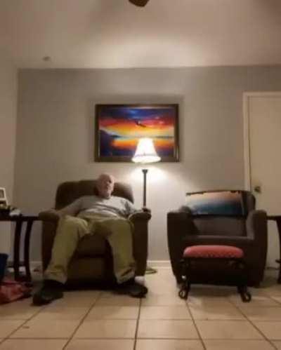 *celebra su victoria*