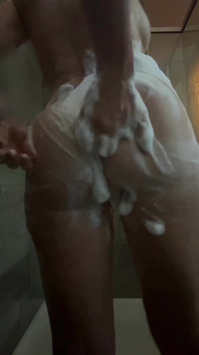 I'm being SUPER naughty and offering the first 100 new subscribers 50% off my VIP! 1 week only! You will NOT be disappointed 😏 I'm the realest MILF you'll cum across