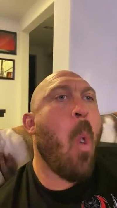 invest in Ryback watching himself