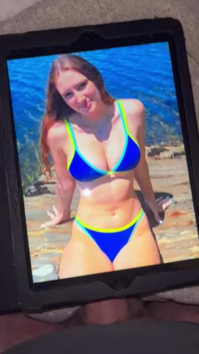 Cumming on this absolute beauty 