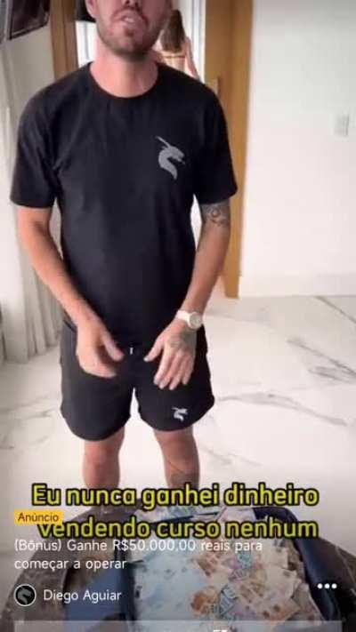 É incrível a construção desse anúncio, bolsa cheio de 