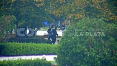 Plaza Moreno: Patota de maleantes circulaba con un arma de juguete y terminaron detenidos