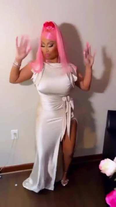 tits bouncing in white dress from today's IG story