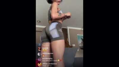 Best bits from her 4/7 live SLOW