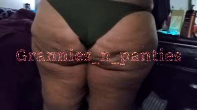 65 year old wearing sexy panties...👍🏿