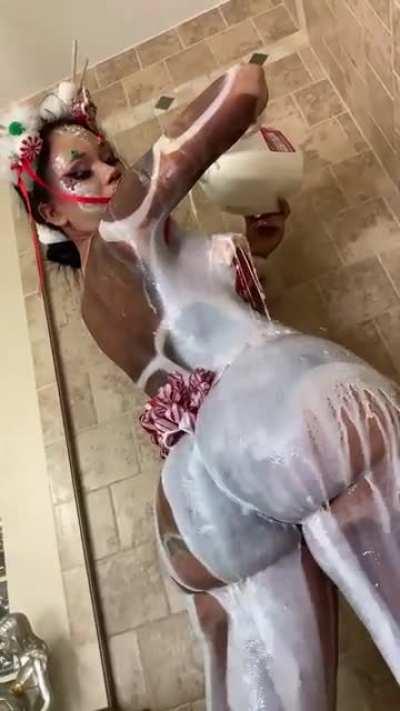 Need Milk with ya Gingerbread Woman 👅 Red Rose