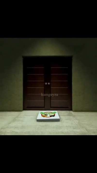 oh no help the 1 vote up save pizza guy