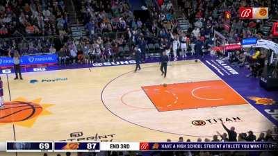 [Highlight] Ziaire Williams with the full court shot to end the 3rd quarter