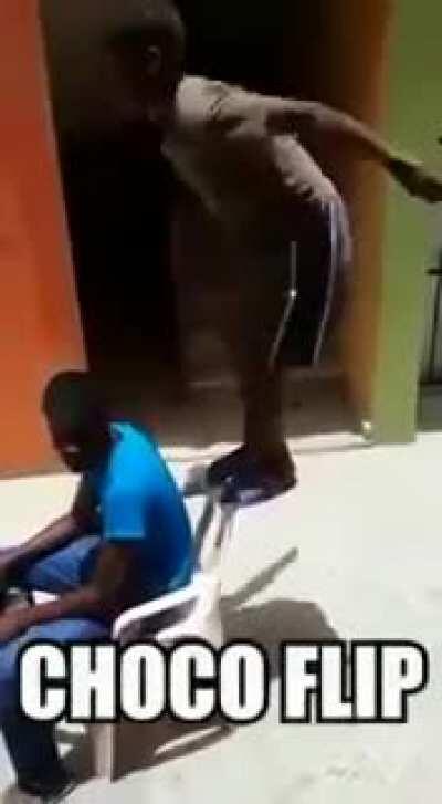 Me estoy quedando sin cosas que subir así que elegí un vídeo de mi galería