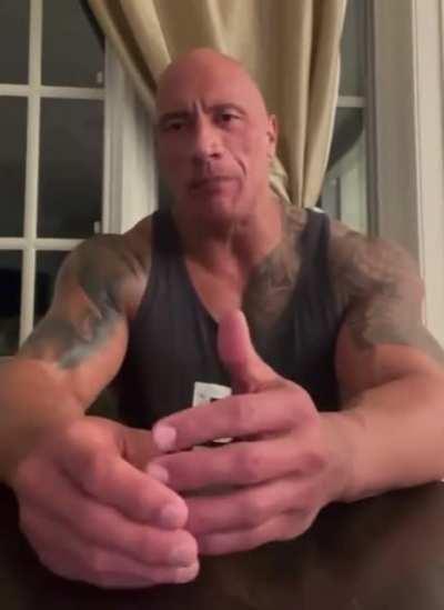 Fans de berserk explicando porque alguien que mato cientos de personas no hizo nada malo: