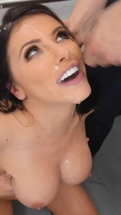 My favorite cumslut in action